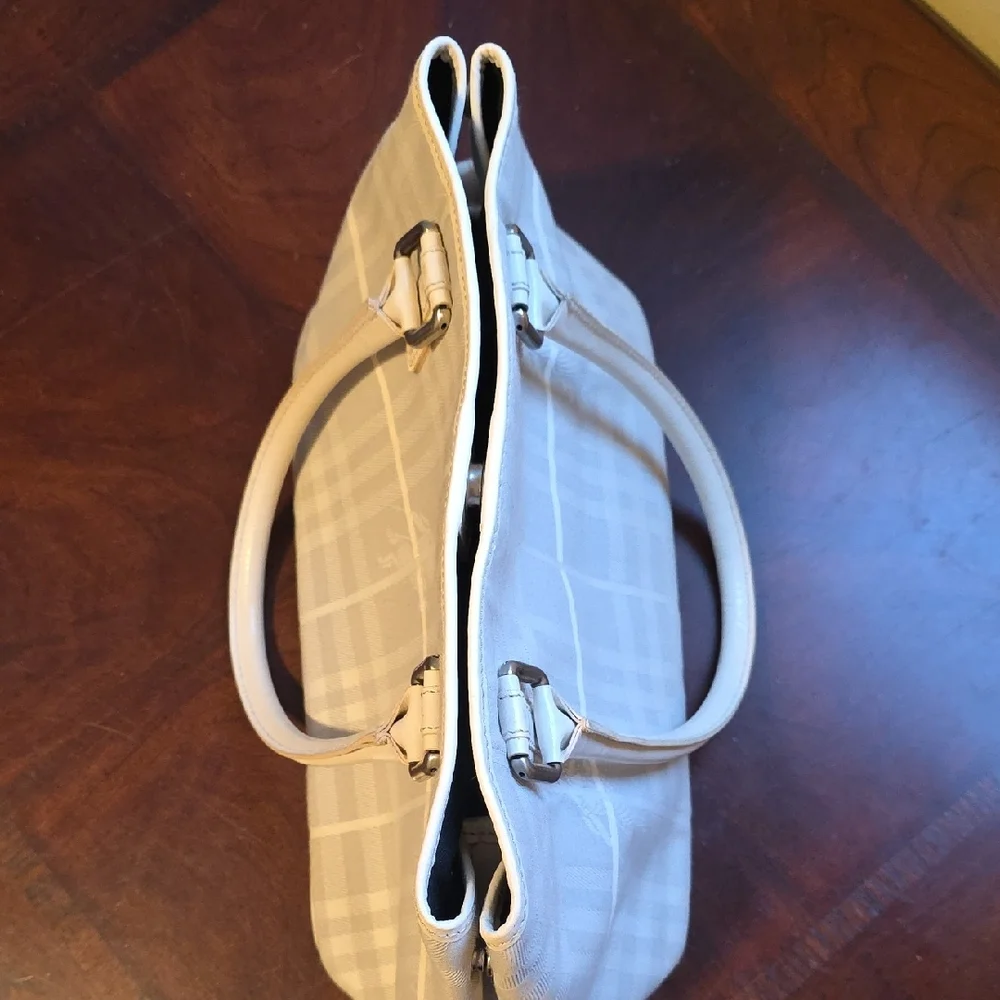 Burberry Cream and Gray Plaid Shoulder Bag - Picture 11 of 16